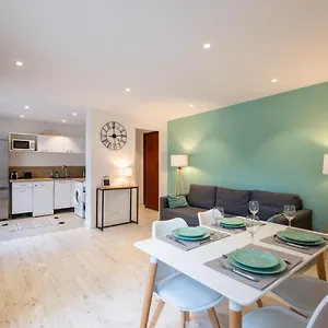 Meublé 2 étoiles, Wifi, à 2 Pas Des Plages Fréjus
